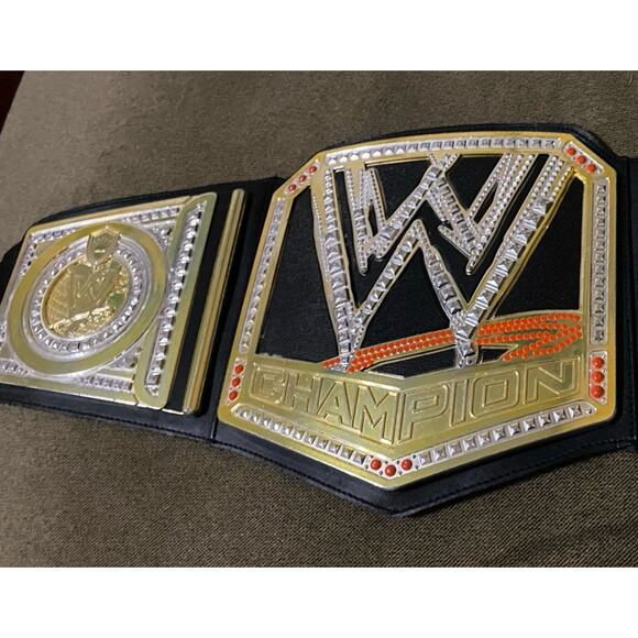 WWE Undisputed Championship Belt Gold Toy Pretend Child Youth Wrestling Costume - Picture 2 of 11